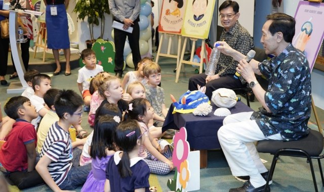 'Asian Scientist Junior', Buku Wajib Anak-anak Singapura