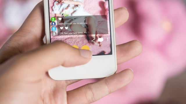 Ilustrasi foto anak di media sosial. Foto: Shutterstock