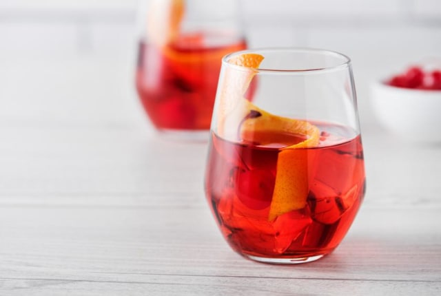 Dubonnet dan Gin (Foto: Dok. istockphoto)