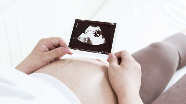 Hamil 7 Bulan Janin Kurang Aktif? Waspadai Risiko Janin Mati!