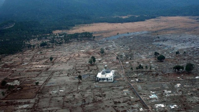 5 Tsunami Terdahsyat dalam 100 Tahun Terakhir (3)