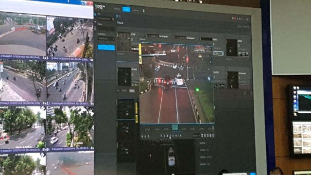 Contoh pelanggaran yang terekam dari tilang CCTV malam hari pada tanggal 30/9/2018. (Foto: Fadjar Hadi/kumparan)