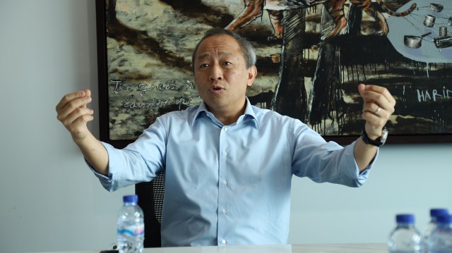 Glenn Sugita, Direktur PT Persib Bandung Bermartabat saat ditemui kumparan, Senin (1/10). (Foto: Cornelius Bintang/kumparan)