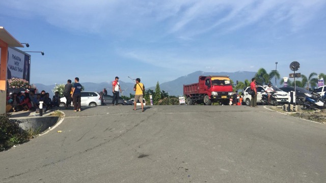 Suasana di Bandara Palu (Foto: Soejono Eben Ezer/kumparan)