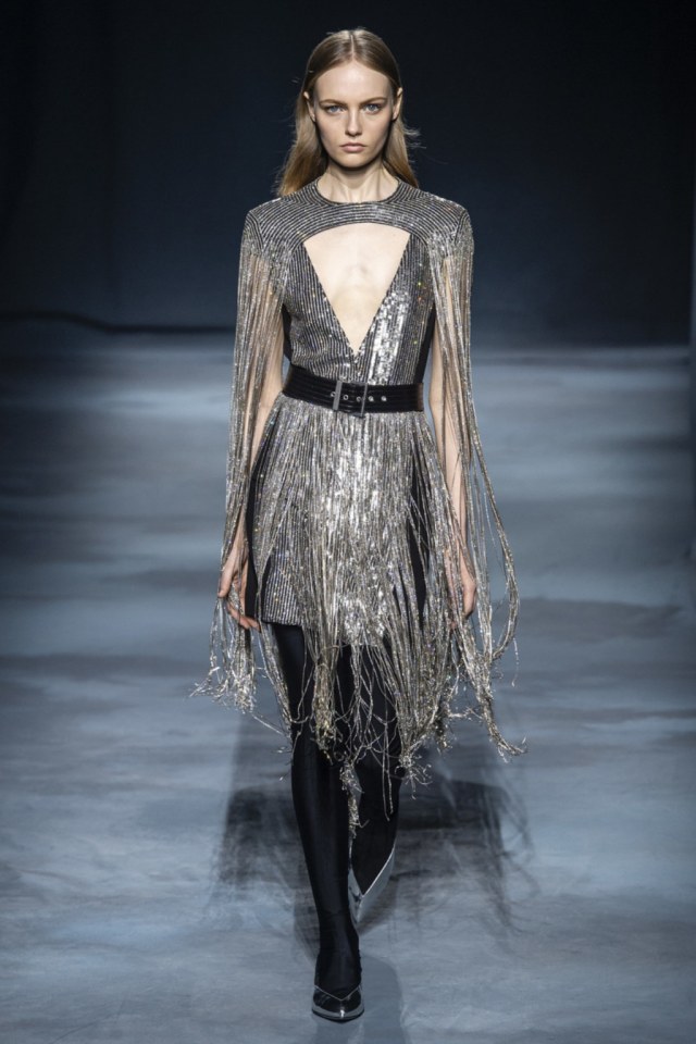 Lupakan Streetwear! 3 Desainer di Paris Fashion Week Ini Hadirkan Gaya Klasik yang Elegan Secara Modern (1)