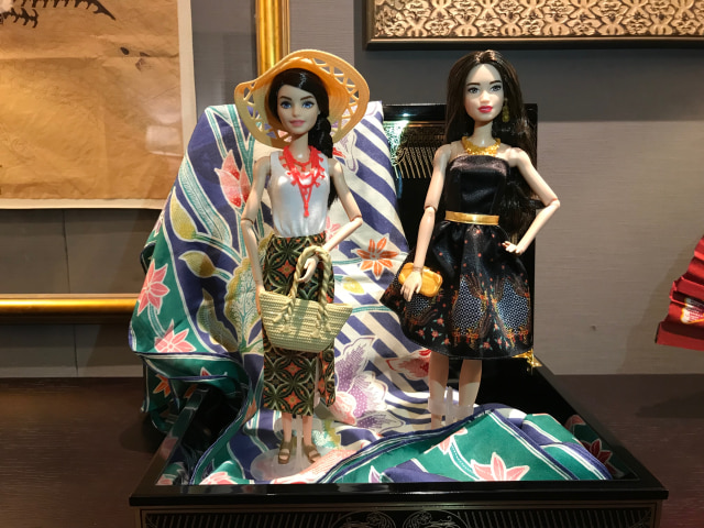 Barbie x Iwan Tirta Batik (Foto: Dok. Barbie x Iwan Tirta Batik)