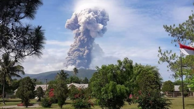 Gunung Soputan di Sulawesi Utara. Foto: Dok. BNPB