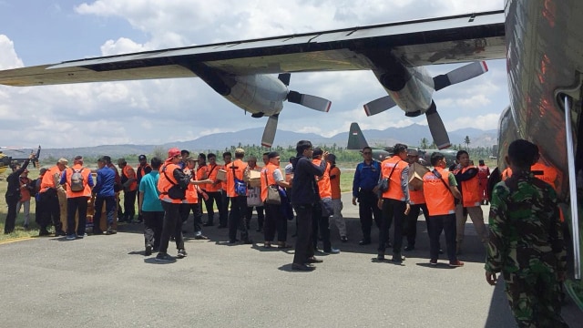 Satgas tanggap bencana Pemprov DKI telah tiba di Palu, Rabu (3/10/2018). (Foto: Moh Fajri/kumparan)
