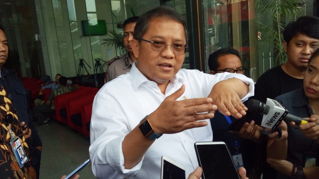 Rudiantara saat masih menjabat Menkominfo, usai berdiskusi dengan pimpinan KPK, Jakarta, Rabu (3/10/2018). Foto: Apriliandika Pratama/kumparam