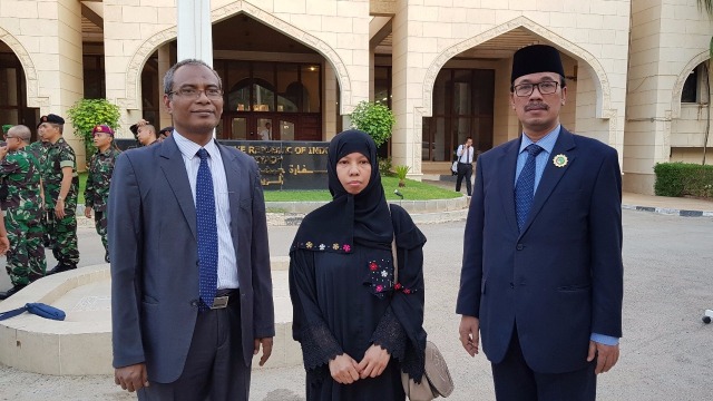 WNI di Arab Saudi (tengah) selamat dari hukuman mati karena tuduhan sihir  (Foto: Dok. KBRI Riyadh)