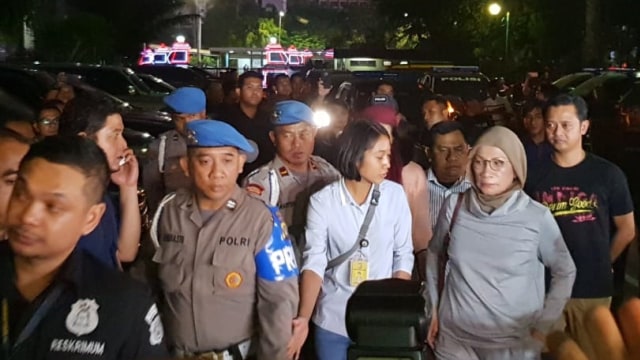 Ratna Sarumpaet tiba di Polda Metro Jaya, Jakarta, Kamis (4/10). (Foto: Fadjar Hadi/kumparan)