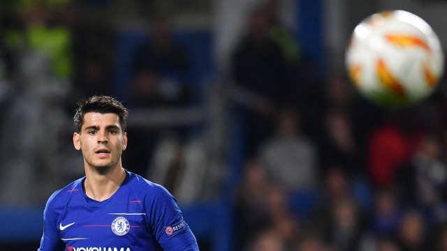 Aksi Alvaro Morata saat Chelsea melawan Vidi FC di Liga Europa. (Foto: Ben Stansall/AFP)
