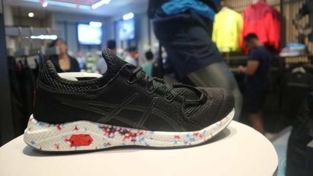 com-Asics HyperGEL-SAI (Foto: Novianti Rahmi Putri/kumparan)
