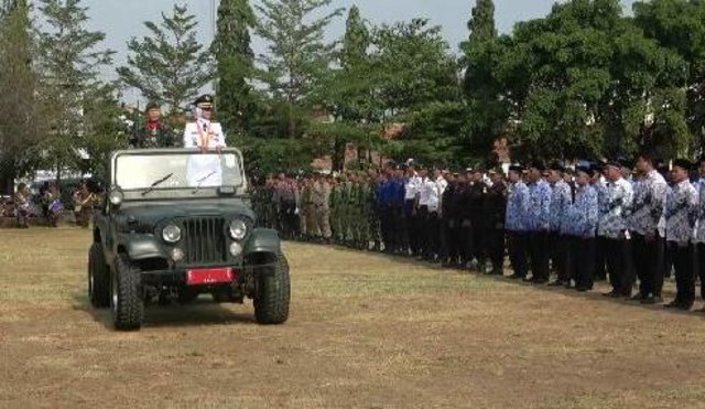 HUT ke-73 TNI, Kodim 0713/Brebes Banjir Ucapan dan Kue Ultah (1)