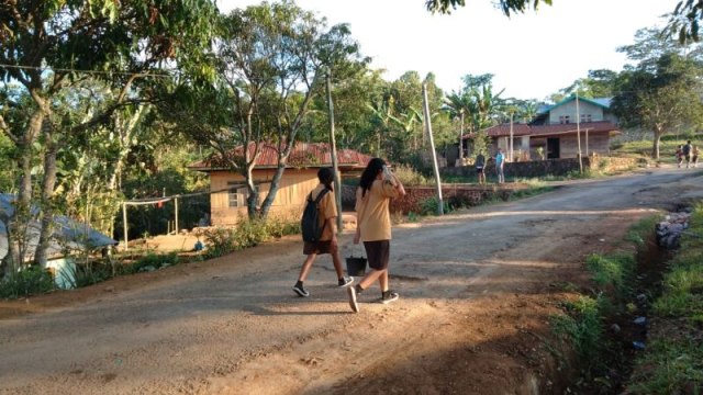 Senyuman Anak-Anak Bea Muring Membuktikan Bahwa Keterbatasan Bukan Penghambat Kreativitas (2)