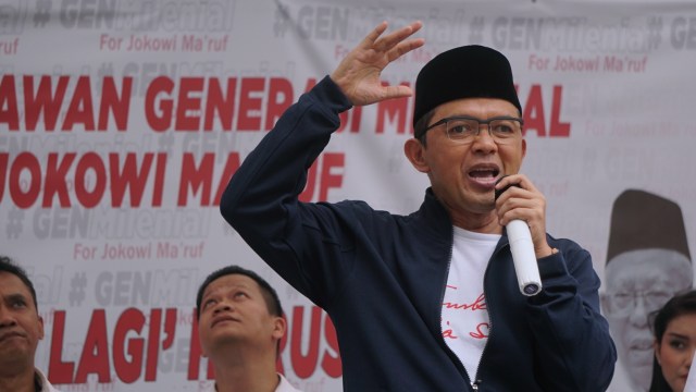 Direktur relawan tim kampanye Nasional Jokowi-Maaruf, Maman Imanulhaq hadiri Deklarasi Generasi Milenial Jokowi dan Maaruf Amin di Gedung Aspirasi, Jakarta, Sabtu (6/10/2018). (Foto: Fanny Kusumawardhani/kumparan)