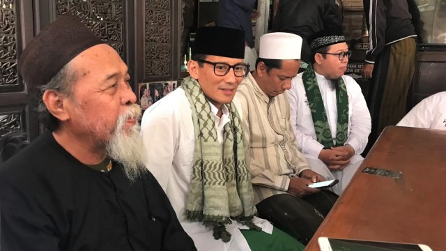Sandi disambut di Pondok Pesantren Sidogiri. (Foto: Dok. Tim Sandiaga Uno)