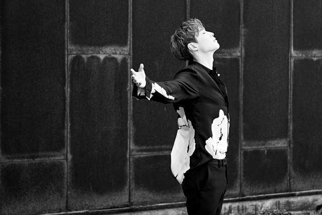 Give Me A Chance dari Lay EXO Tempati Posisi Pertama di 16 Negara