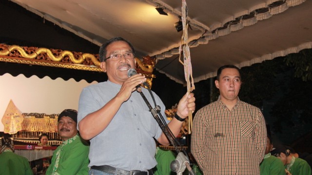 Peringati HUT ke 73 TNI, Kodim 0721 Blora Gelar Pagelaran Wayang Kulit Semalam Suntuk (1)