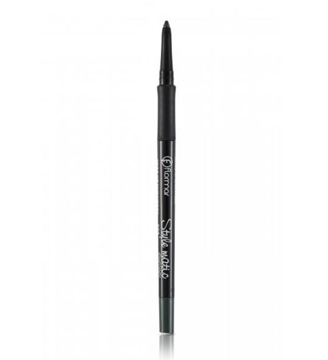 Selain Hitam, Ini 7 Rekomendasi Warna Eyeliner yang Bisa Kamu Coba (7)