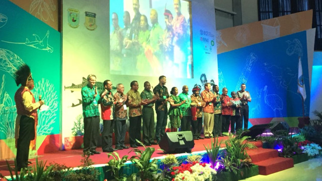 Pembukaan International Conference on Biodiversity, Ecotourism and Creative Economy (ICBE) di Manokwari, Papua Barat, Minggu (7/10). (Foto: Nurul Nur Azizah/kumparan)