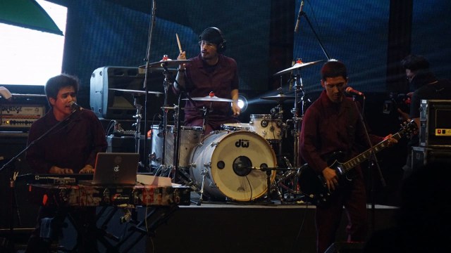 Aksi pangung grup musik Pee Wee Gaskins di Synchronize Fest 2018 di JiExpo Kemayoran (7/10). (Foto: Iqbal Firdaus/kumparan)