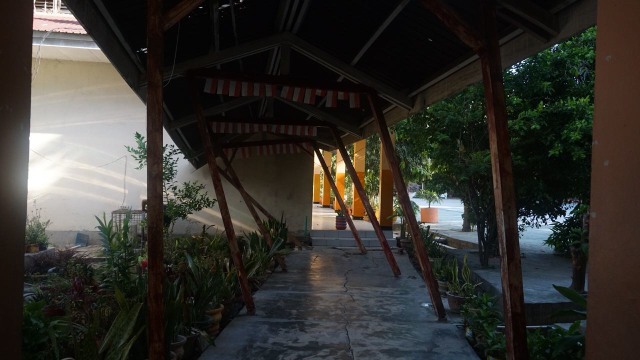 Siswa SMK Negeri 1 Kota Palu sudah mulai masuk sekolah. (Foto: Raga Imam/kumparan)