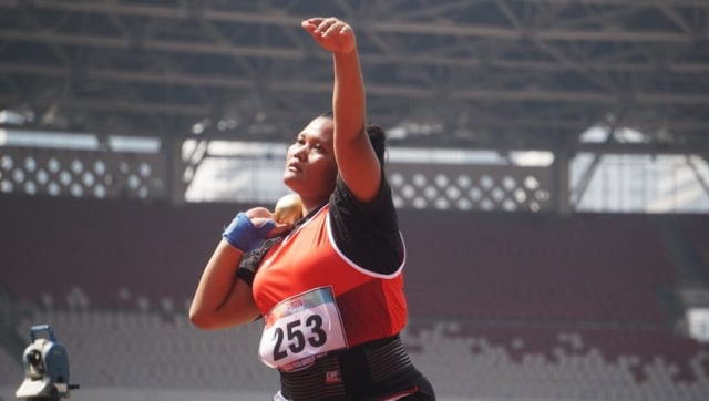 Suparniyati atlet tolak peluru F20 putri di pertandingan cabang Atletik Asian Para Games 2018. (Foto: Irfan Adi Saputra/kumparan)