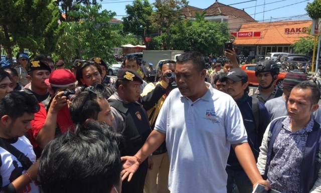 Aksi Tolak IMF Meeting di Denpasar Tegang, Ada Warga Minta Dibubarkan (1)