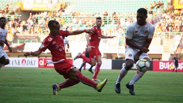 Persija Jakarta vs Perseru Serui (Foto: Iqbal Firdaus/kumparan)