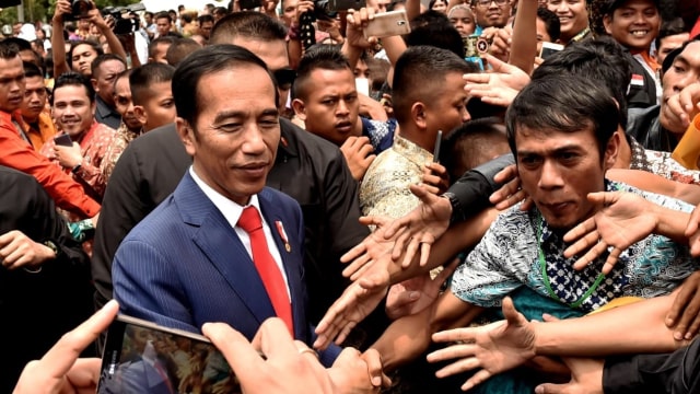 Presiden Jokowi saat menghadiri rakor Pengendalian Program Pembangunan dan Pemberdayaan Masyarakat Desa di Deli Serdang, Sumatera Utara. (Foto: Dok. Biro Pers Setpres/Rusman )