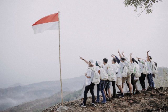 SOBAT AIR ADES? APAAN TUH?!