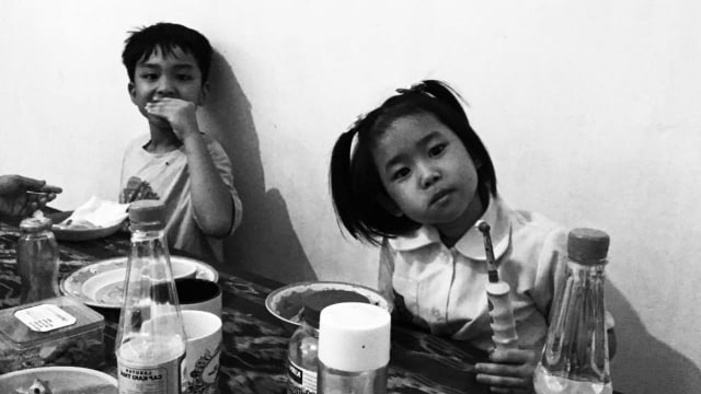 Diplomat dari Luar Angkasa: Sebuah Kisah Perjuangan Anak Berkebutuhan Khusus (2)