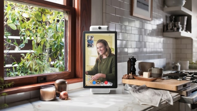 Gadget video call 'Portal' dari Facebook. (Foto: Facebook)