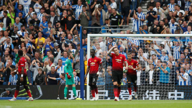 6 Pemain yang Bakal Hengkang jika MU Tak Pecat Mourinho (4)