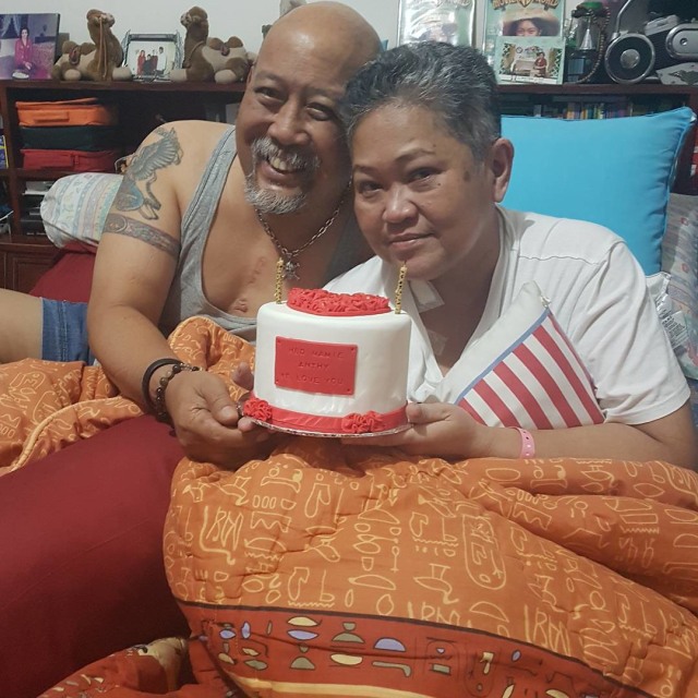 7 Potret Manis Indro Warkop dengan Sang Istri (4)
