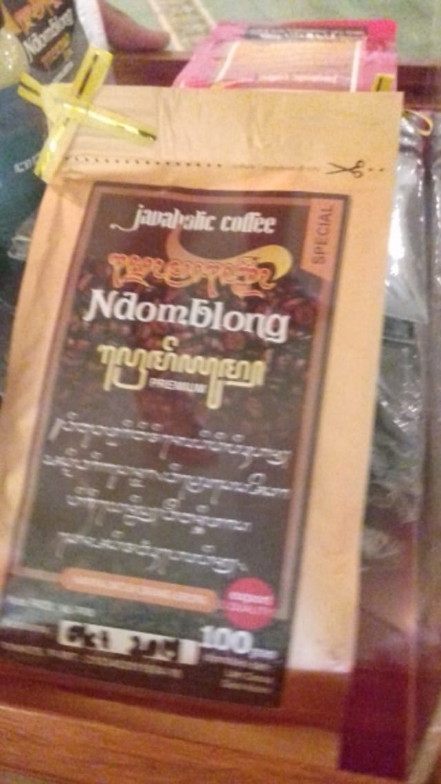 Lama Tak Terdengar,  Rupanya Alex Abbad Serius Lestarikan Aksara Jawa (1)