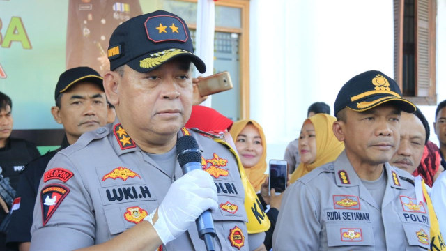 Kapolda Jatim Irjen Luki Hermawan. (Foto: Nuryatin Phaksy Sukowati/kumparan)