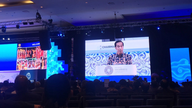 Presiden Jokowi saat melakukan Opening Remarks di Annual Meetings IMF-WB 2018 di Bali, Jumat (12/10/2018). (Foto: Ema Fitriyani/kumparan)