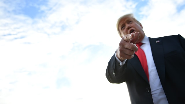 Presiden AS Donald Trump berbicara kepada pers. (Foto: Mandel Ngan / AFP)