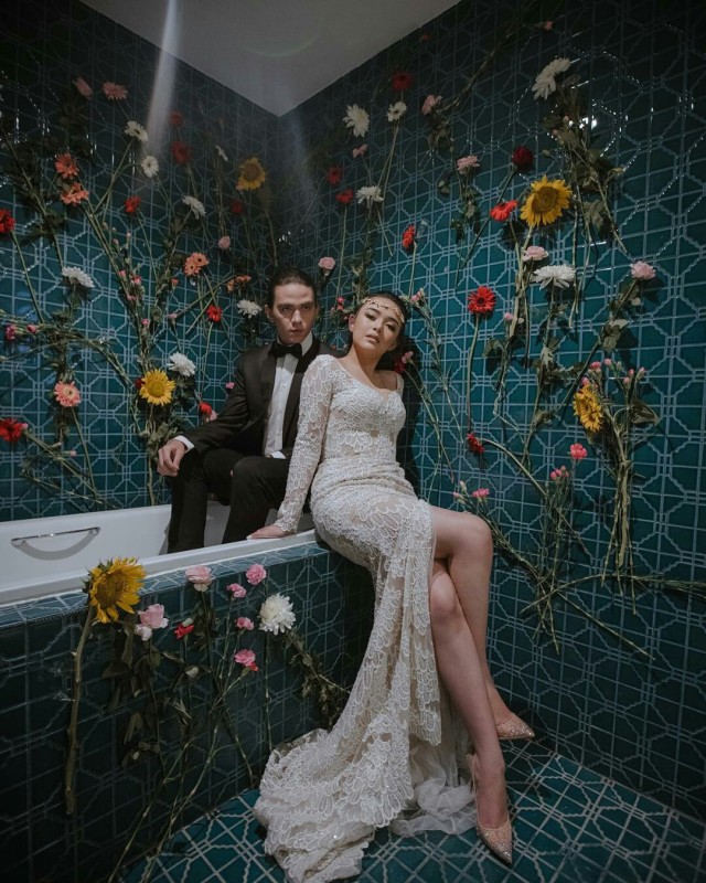 7 Potret Mesra Selebriti dengan Sang Kekasih (3)