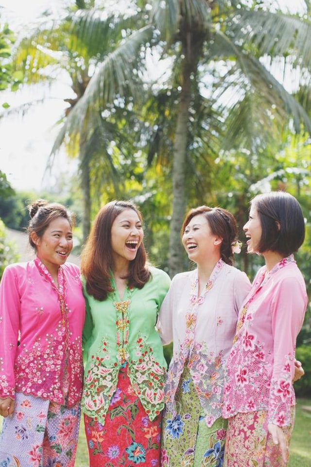 Kebaya Dan Indonesia