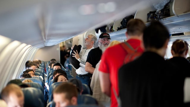 Apa Saja Hak Penumpang Maskapai Penerbangan?