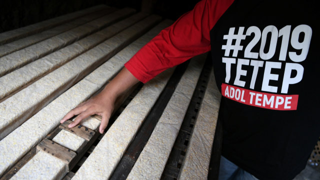 Produksi tempe di Kemayoran, Jakarta Pusat. (Foto: Antara Foto/Akbar Nugroho Gumay)