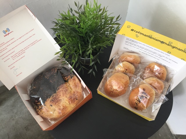 Nia Roti Makanan Artis: Roti Mama Nia vs Baby El Bakery | kumparan.com