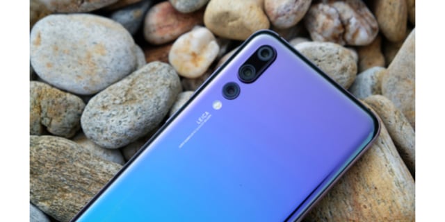 Lagi Cari Smartphone Baru? Ini  Dia Smartphone Terbaik 2018 (1)