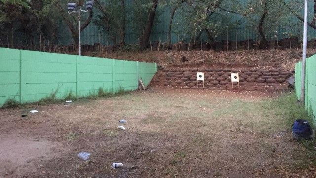 Kondisi lapangan tembak di Senayan. (Foto: Raga Imam/kumparan)