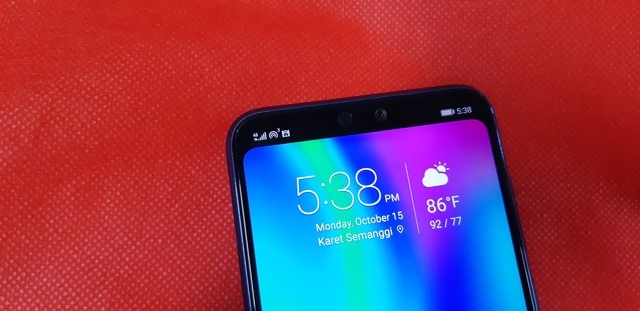 Memiliki Notch Pada Smartphone ‘Kekinian’, Inilah Gaya Baru Smartphone Millenial (2)