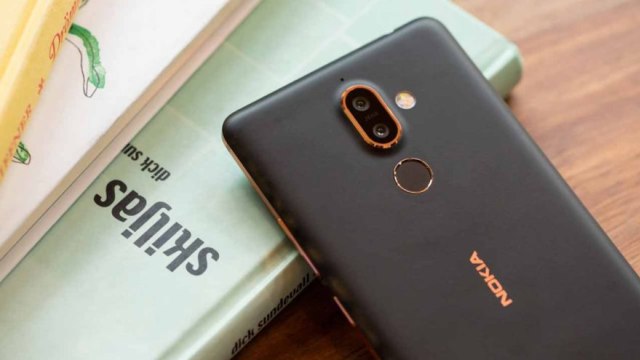Lagi Cari Smartphone Baru? Ini  Dia Smartphone Terbaik 2018 (6)