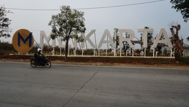 Suasana jalanan di Apartemen Meikarta, di Cikarang, Kabupaten Bekasi, Jawa Barat. (Foto: Helmi Afandi Abdullah/kumparan)